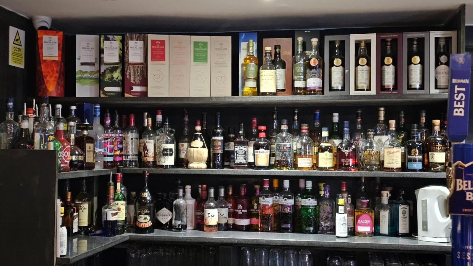 Crown Hotel & Bar 因弗内斯 外观 照片